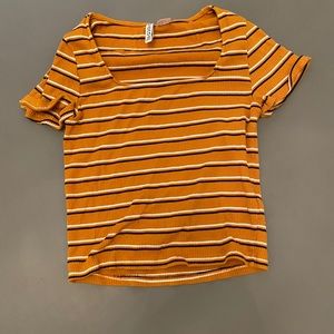 H&M (Dividend) crop top